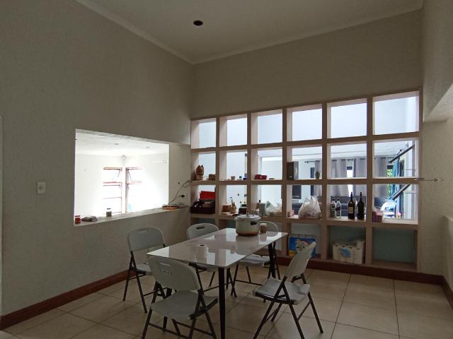 5 Bedroom House For Sale in Dowerglen