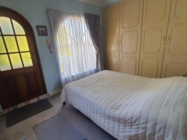 5 Bedroom House For Sale in Dalpark