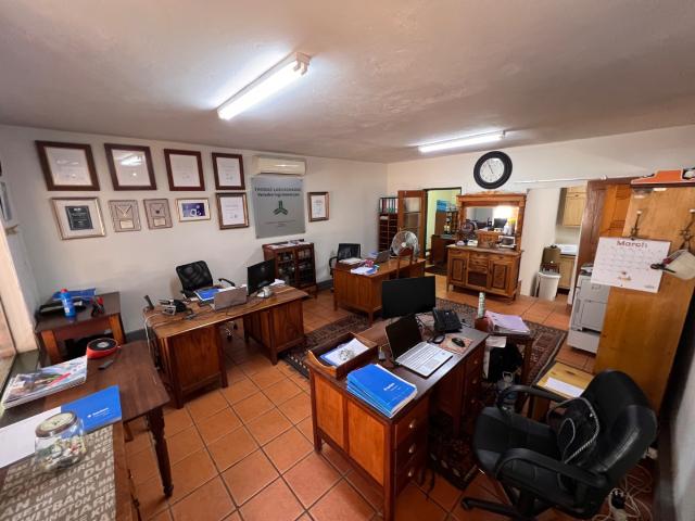 5 Bedroom House For Sale in Eldoraigne