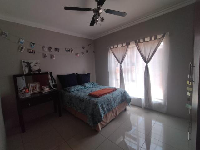 5 Bedroom House For Sale in Fochville