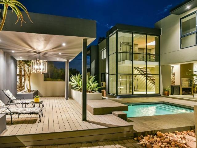 5 Bedroom House For Sale in Featherbrooke Estate