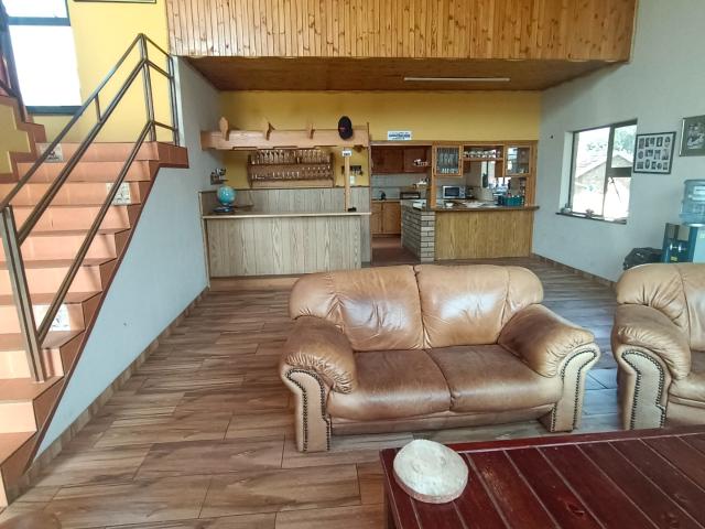 5 Bedroom House For Sale in Ferryvale