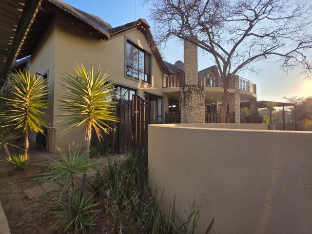 5 Bedroom House For Sale in Koro Creek Golf Estate