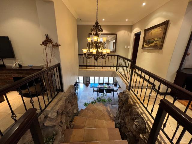 5 Bedroom House For Sale in Kensington