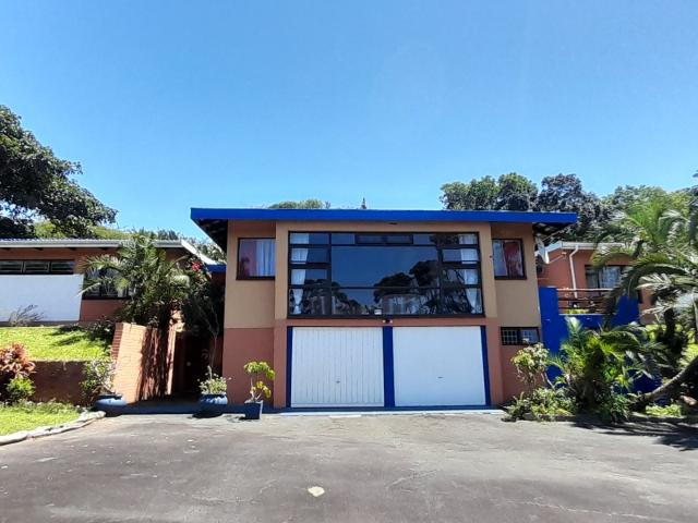 5 Bedroom House For Sale in Hibberdene
