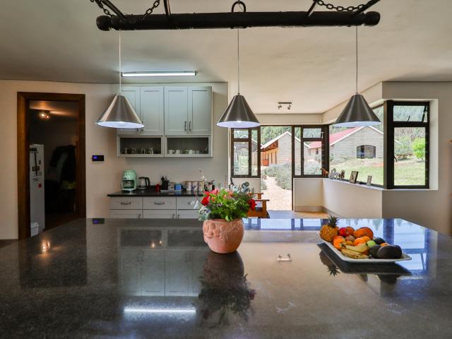 5 Bedroom House For Sale in Hilton Rural