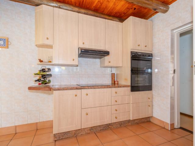 5 Bedroom House For Sale in Olivedale