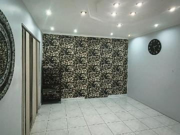 5 Bedroom House For Sale in Orient Heights