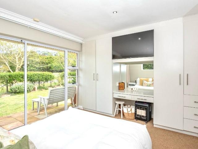 5 Bedroom House For Sale in Lovemore Heights