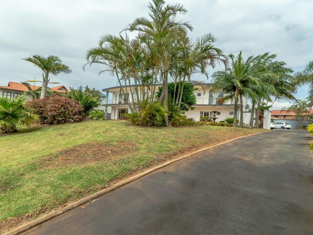 5 Bedroom House For Sale in La Mercy