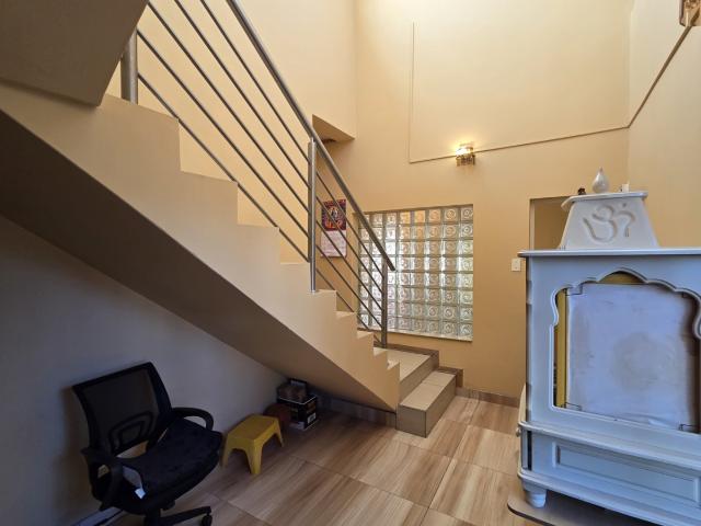 5 Bedroom House For Sale in Lenasia Ext 3