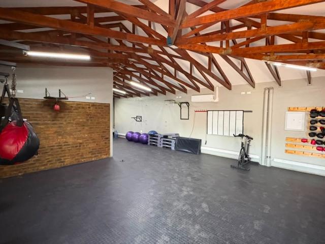 5 Bedroom House For Sale in Lukasrand