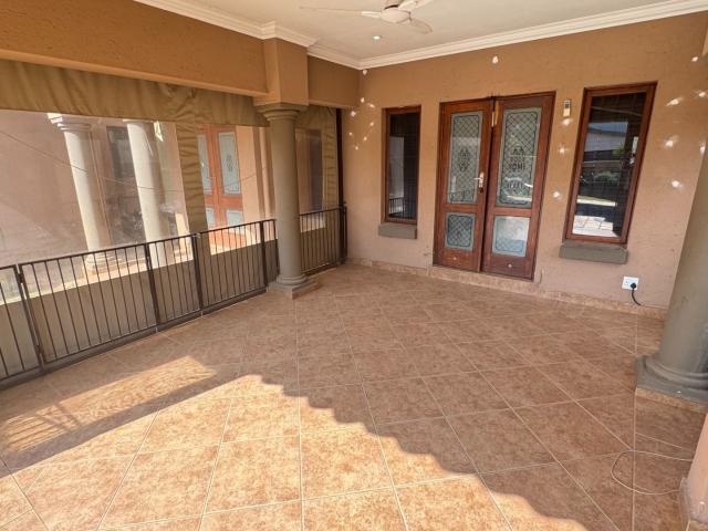 5 Bedroom House For Sale in Montana