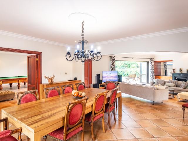 5 Bedroom House For Sale in Mooikloof Equestrian Estate