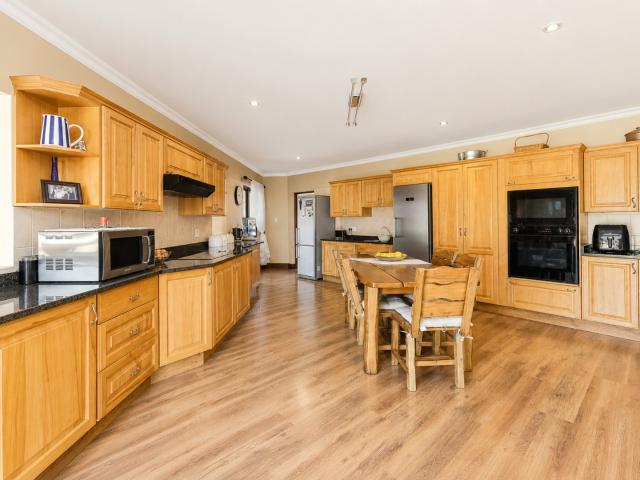 5 Bedroom House For Sale in Mooikloof Equestrian Estate