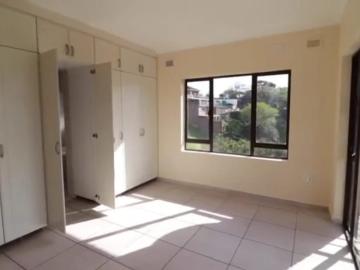 5 Bedroom House For Sale in Malvern