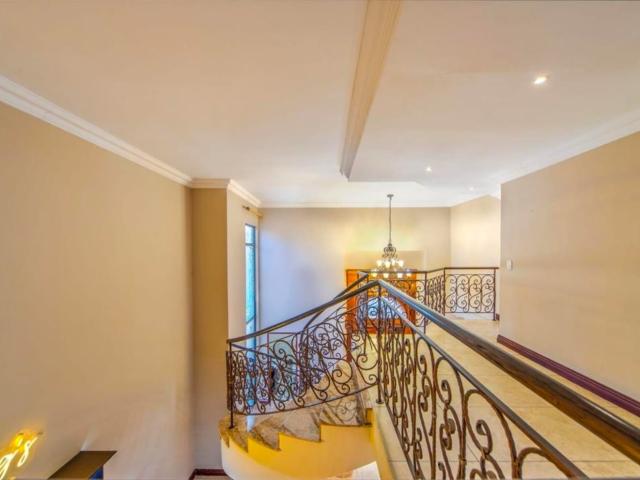5 Bedroom House For Sale in Meyersdal