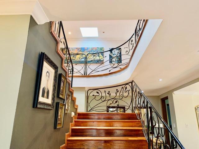 5 Bedroom House For Sale in Meyersdal
