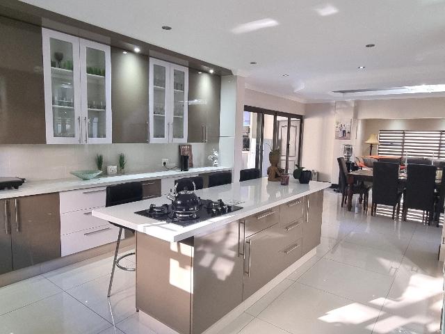 5 Bedroom House For Sale in Meyersdal