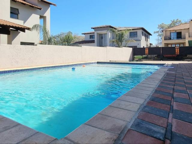 5 Bedroom House For Sale in Melodie