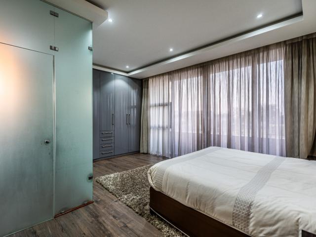 5 Bedroom House For Sale in Midstream Estate
