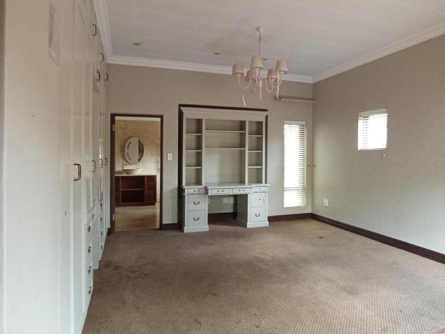 5 Bedroom House For Sale in Midstream Estate