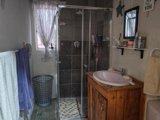 5 Bedroom House For Sale in Minnebron
