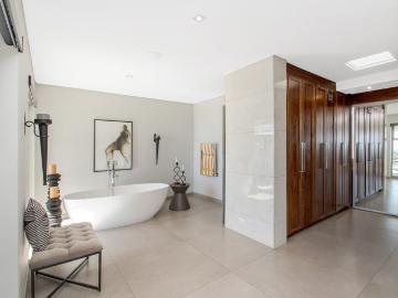 5 Bedroom House For Sale in Northcliff