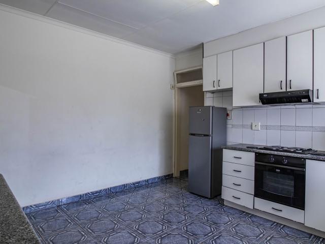 5 Bedroom House For Sale in Newclare