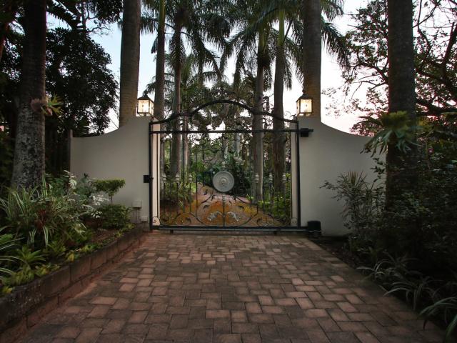 5 Bedroom House For Sale in Southbroom