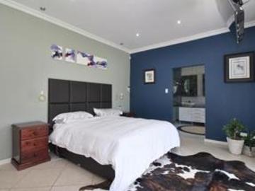 5 Bedroom House For Sale in Somerset West Rural