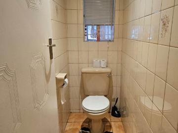 5 Bedroom House For Sale in Safari Gardens