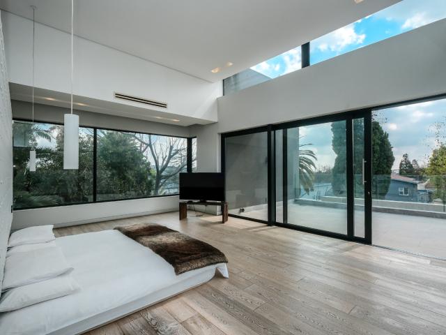 5 Bedroom House For Sale in Sandown Estate