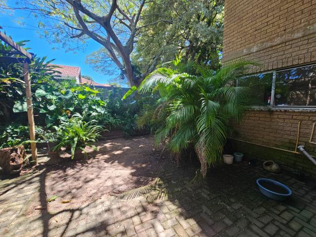 5 Bedroom House For Sale in Scottburgh South