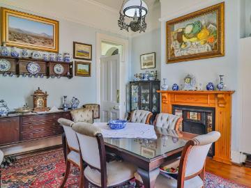 5 Bedroom House For Sale in Scottsville