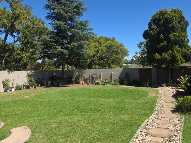 5 Bedroom House For Sale in Secunda