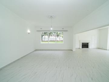 5 Bedroom House For Sale in Senderwood