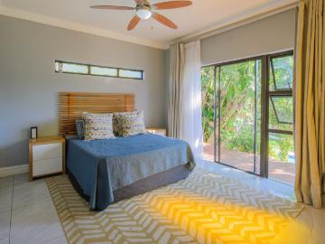 5 Bedroom House For Sale in Shelly Beach
