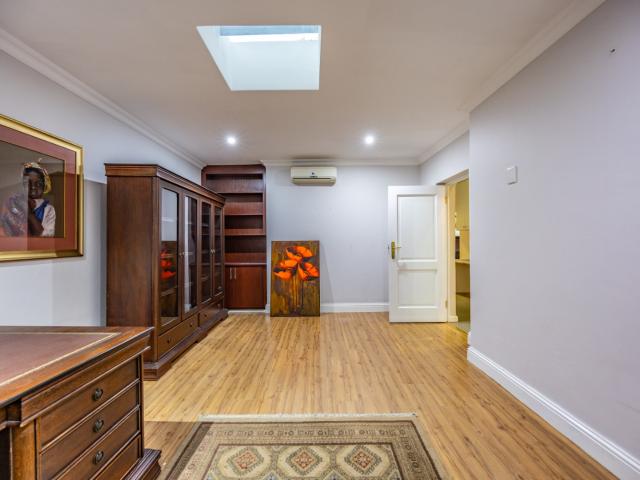 5 Bedroom House For Sale in Silver Lakes Golf Estate