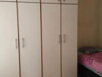 5 Bedroom House For Sale in Silverglen