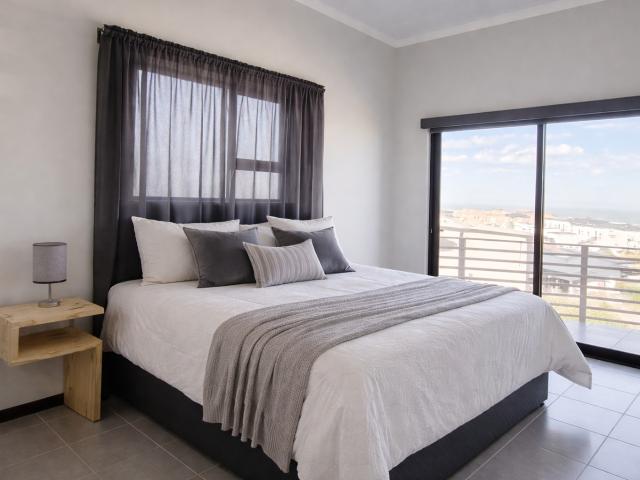 5 Bedroom House For Sale in Stilbaai Oos