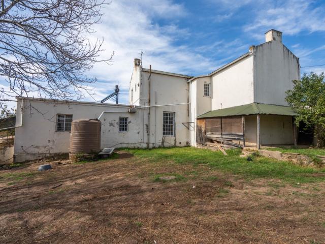 5 Bedroom House For Sale in Sunnyside