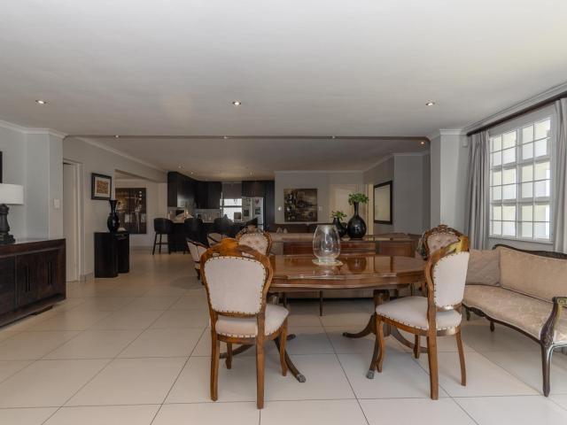 5 Bedroom House For Sale in Sunset Beach