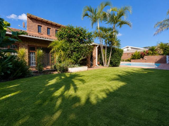 5 Bedroom House For Sale in Sunridge Park