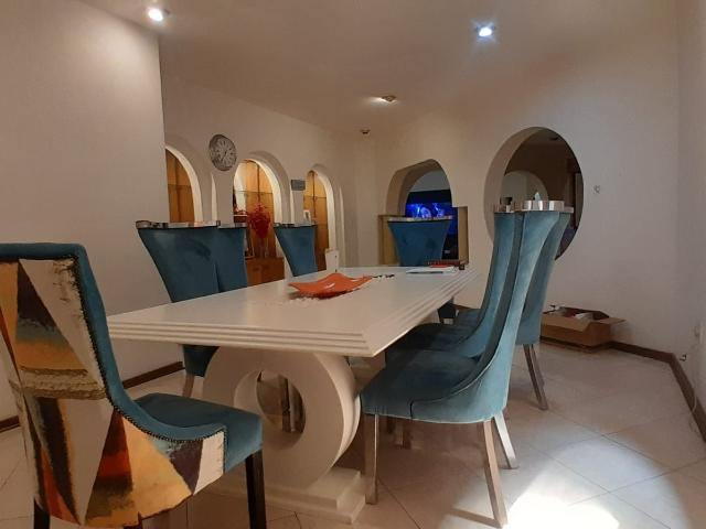 5 Bedroom House For Sale in Sunward Park