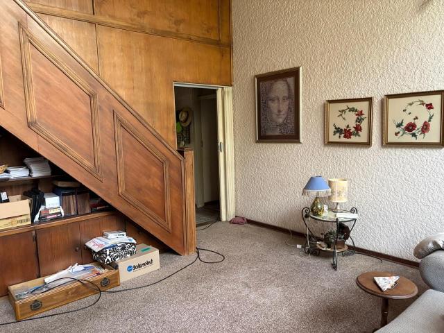 5 Bedroom House For Sale in Parkhill Gardens