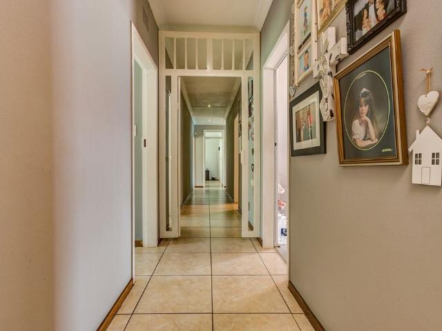 5 Bedroom House For Sale in Parkrand