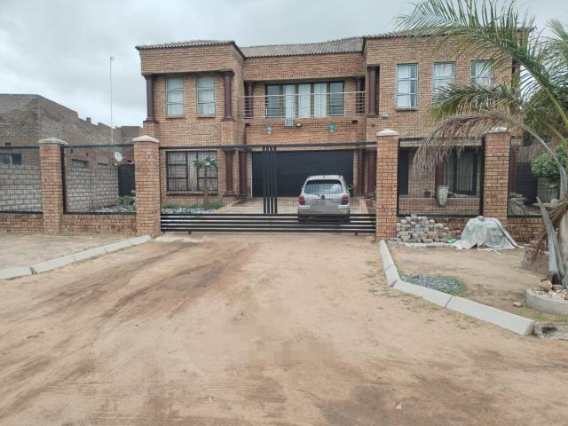 5 Bedroom House For Sale in Phalaborwa Rural