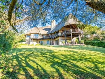 5 Bedroom House For Sale in Phezulu