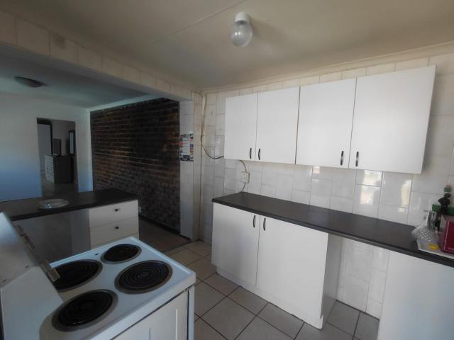 5 Bedroom House For Sale in Primrose